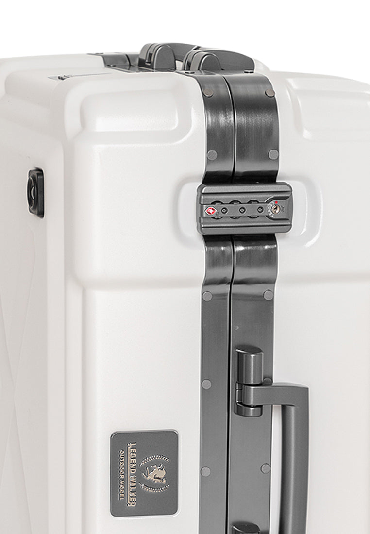 Outdoor 6302 Matte White